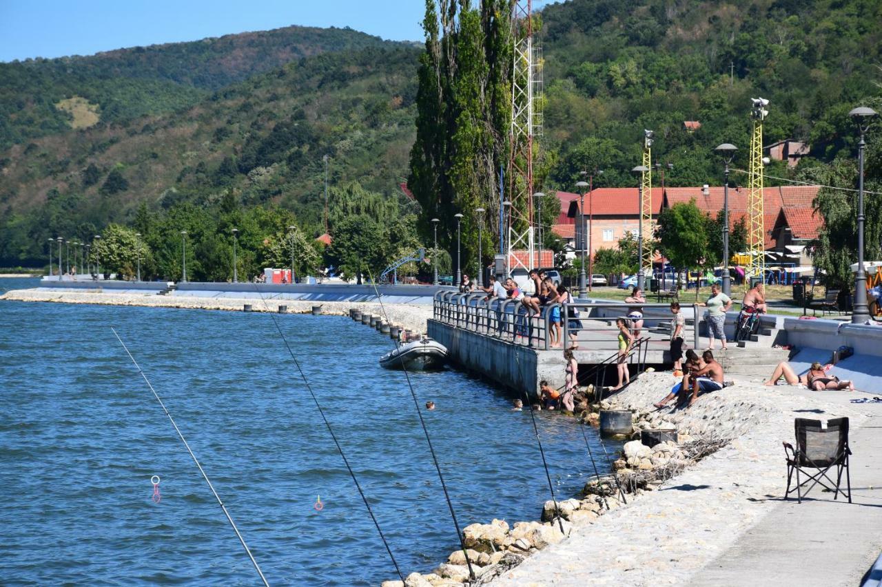 Apartments Barocco Golubac Buitenkant foto